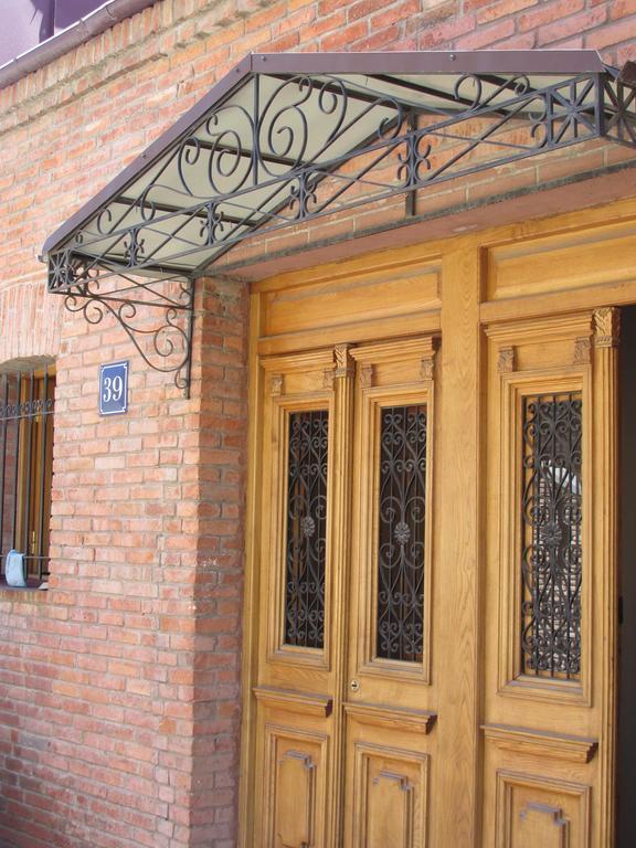 Apartment In The Heart Of Old Tbilisi Eksteriør bilde